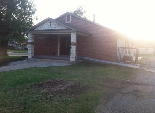 Iglesia Evangelica Libre Genesis in Wichita,KS
