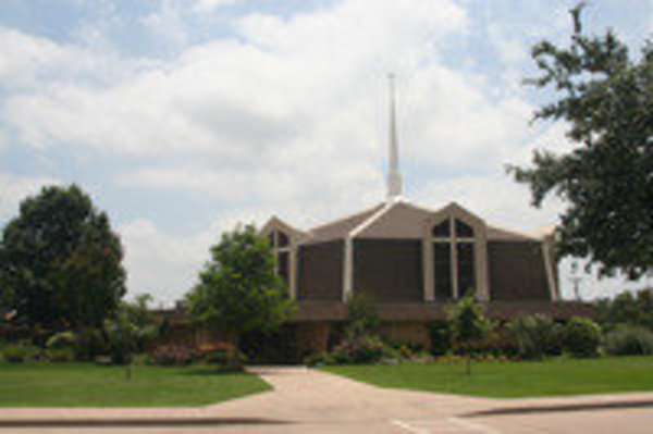 Photo of Arapaho United Methodist Church